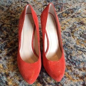 BCBG Coral Heels size 9.5